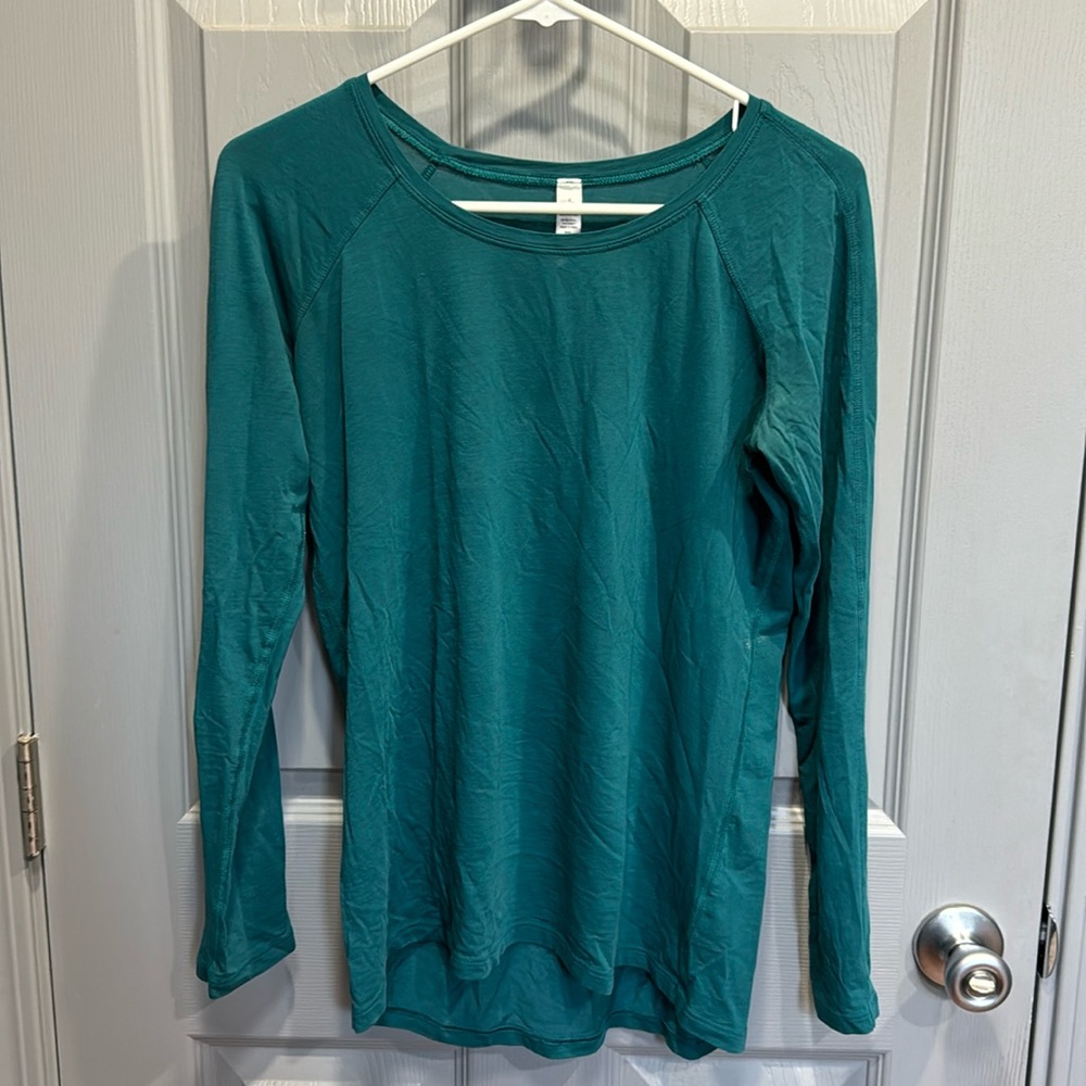 Lululemon Green LS Tee Shirt - Size 4